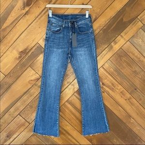 NWT • DENIM CoLAB Saltwater+Song Horseshoe Crop in Blue Breeze • Women’s US 25 👖